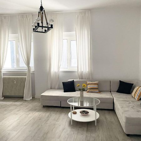 White Apartment Bukarest Kültér fotó