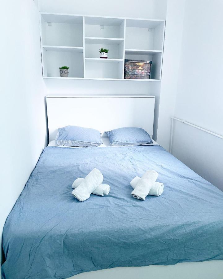 White Apartment Bukarest Kültér fotó