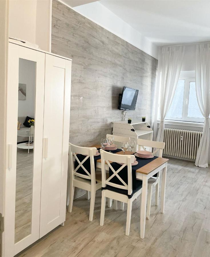 White Apartment Bukarest Kültér fotó