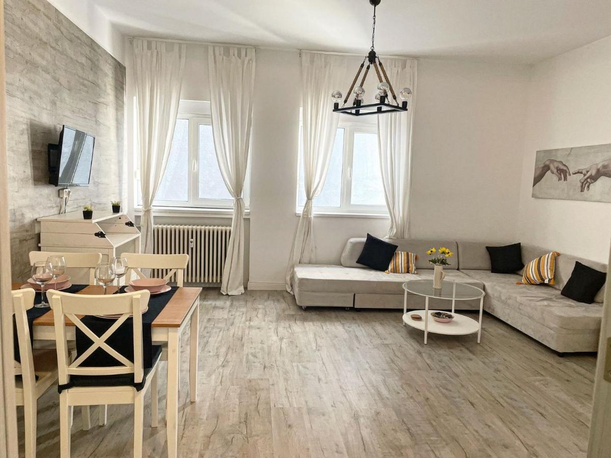 White Apartment Bukarest Kültér fotó