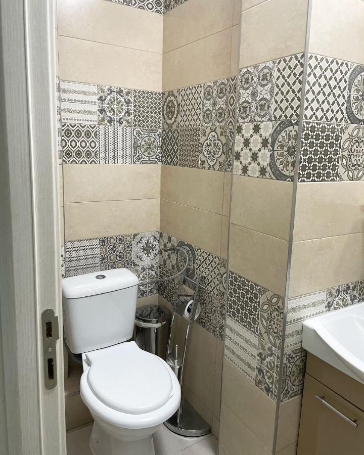 White Apartment Bukarest Kültér fotó